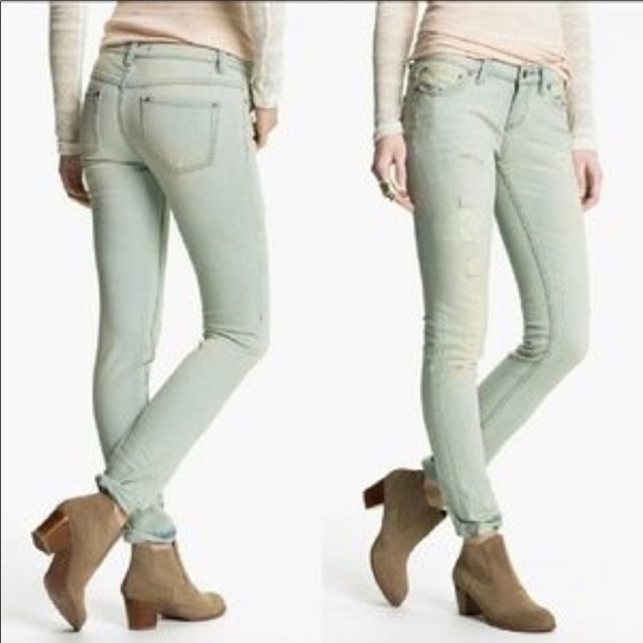 Free People Denim - Free people light wash distressed jeans